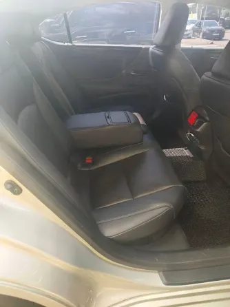 430 Авто на свадьбу Lexus ES 300h золотой аренда с водителем Киев