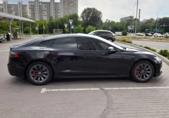 420 Авто на свадьбу Tesla Model S черный с водителем в Киеве Киев