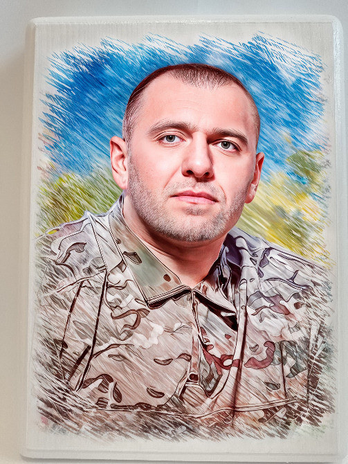 Василь Малюк фото- портрет, картина на дереві Золотоноша - изображение 1