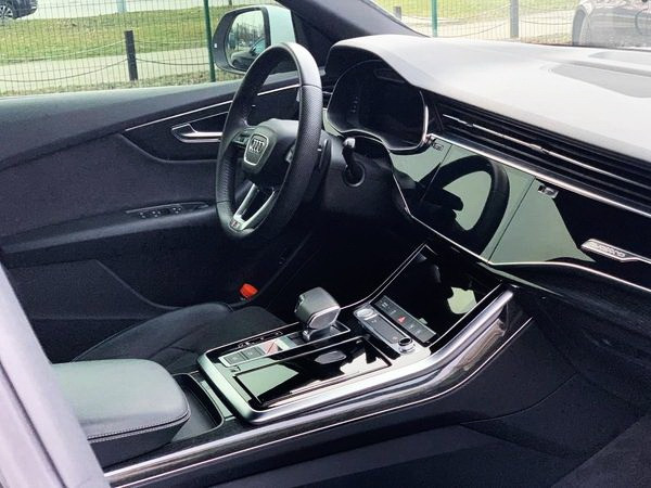 037 Внедорожник Audi Q8 S Line белая заказать на свадьбу Київ - зображення 8