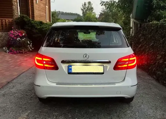 437 Авто на свадьбу Mercedes Benz W246 B class белый Київ