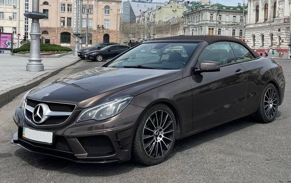 407 Кабриолет Mercedes E350 Bluetec на свадьбу съемки Київ - зображення 3