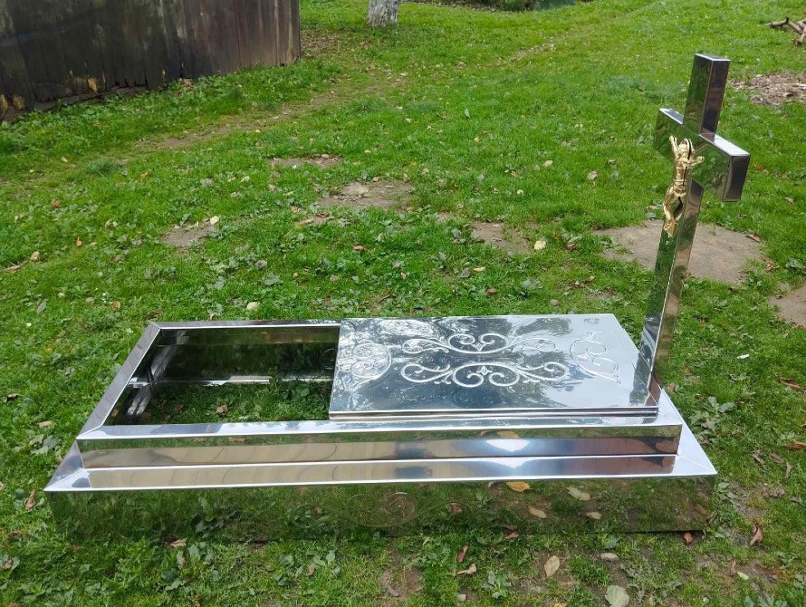 Продаж / виготовлення пам’ятників / надгробку з нержавіючої сталі Самбор - изображение 3