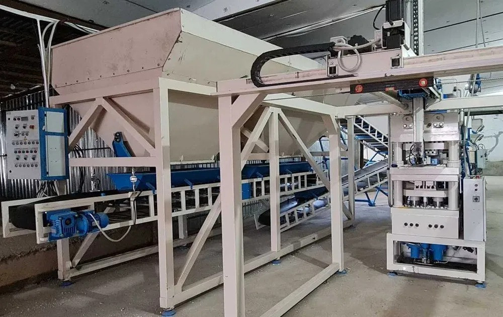 Обладнання для виробництва гіперпресованої цегли, бруківки, блоків Луцк - изображение 7