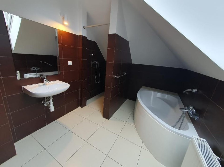 Окремий будинок біля Варшави у мальовничому місці, продаєм Київ - зображення 7