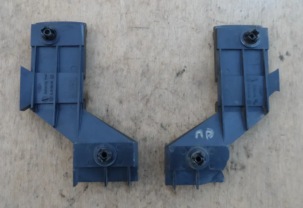 9018850214 кронштейн клыка заднего бампера мерседес спринтер Винница - изображение 2