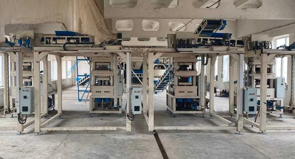 Обладнання для виробництва гіперпресованої цегли, бруківки, блоків Луцк - изображение 1