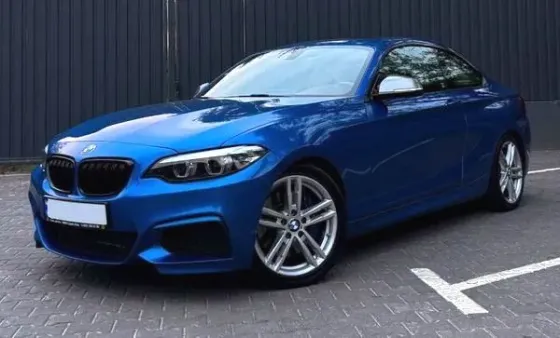 426 Bmw 240i синяя для фотосессии съемки аренда Киев