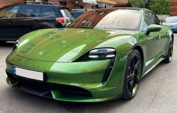 400 Прокат Porsche Taycan Turbo 671 hp Awd без водителя в Киеве Київ - зображення 1