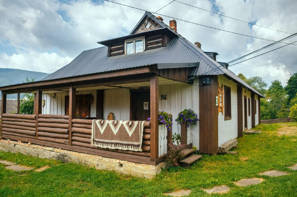 Відпочинок в Карпатах. Житло в Карпатах. Н Івано-Франківськ - зображення 1