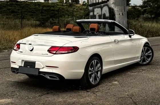 081 Прокат Mercedes-Benz C300 Cabrio белый без водителя в Киеве Киев