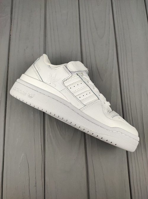Жіночі кросівки Adidas Forum Low All White Дніпро - зображення 5
