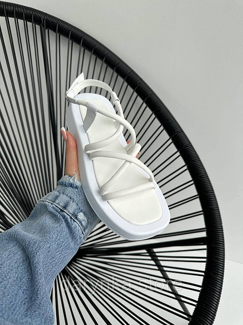 Білі шкіряні босоніжки Одеса - зображення 1