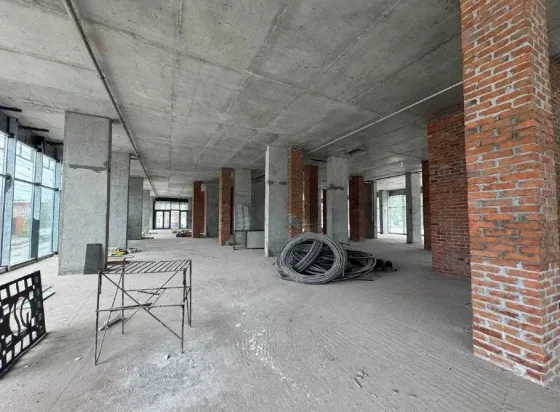 Здам в оренду приміщення 900м., метро Славутич Киев