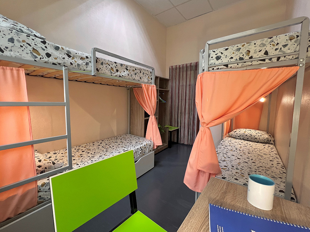 В пешей доступности Хостел метро Лукьяновская ЖД Вокзал Киев - изображение 7