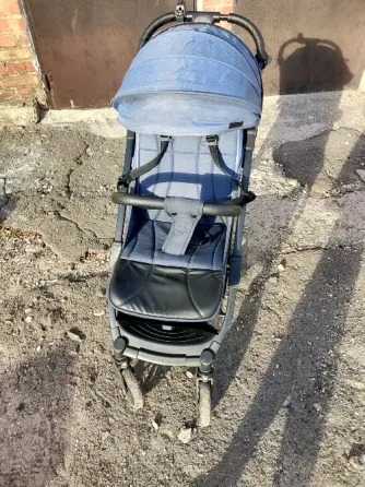 продам прогулянкову коляску Черкассы