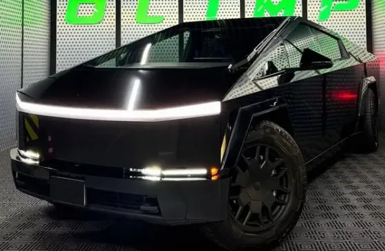 351 Tesla Cybertruck черный аренда на фотосессию съемки Київ