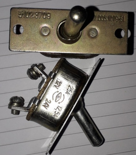 Перемикач 5102.8709 тумблер 3-х позиційний Суми - зображення 1