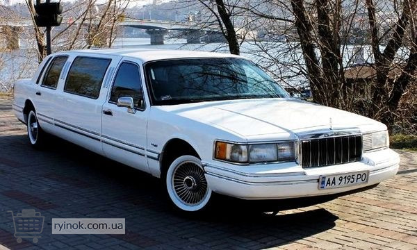 052 Лимузин на свадьбу Lincoln Town Car на прокат в Киеве Київ - зображення 2
