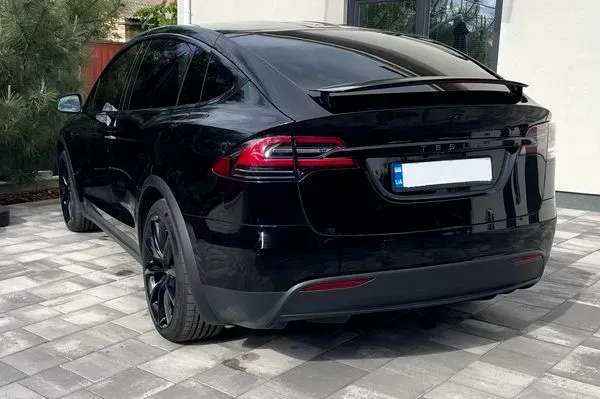 121 Прокат Tesla Model X черная без водителя в Киеве Киев - изображение 8