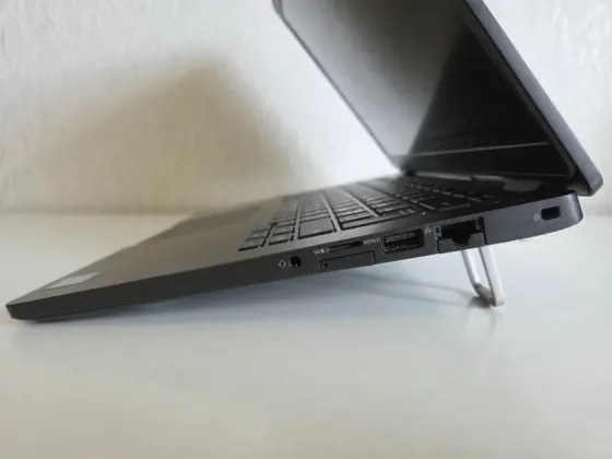 Продам Dell Latitude 5300: Потужність i7 у компактному корпусі Киев