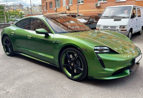 400 Прокат Porsche Taycan Turbo 671 hp Awd без водителя в Киеве Київ - зображення 4