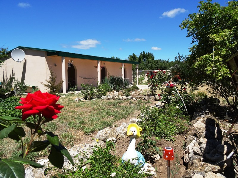 Оленевка Крым снять жилье у моря +79780677080 Чорноморське - зображення 1