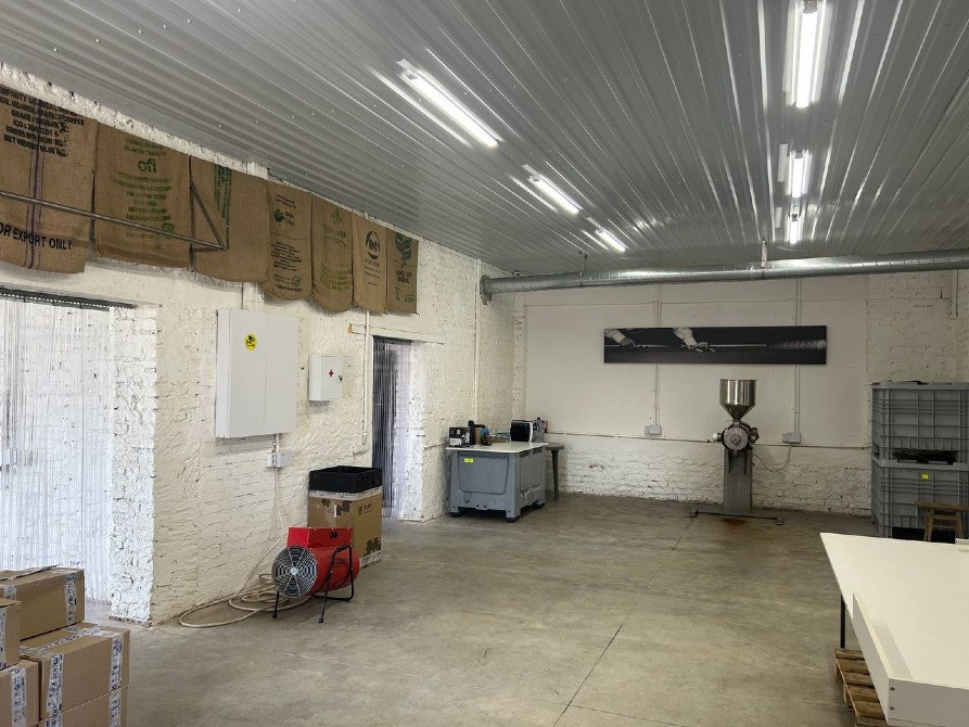 Продаж окремого комерційного об'єкту з власною ділянкою Луцьк - зображення 1