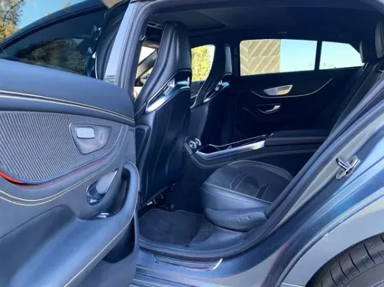 438 Аренда Mercedes-Benz Amg GT 4-Door без водителя в Киеве Киев