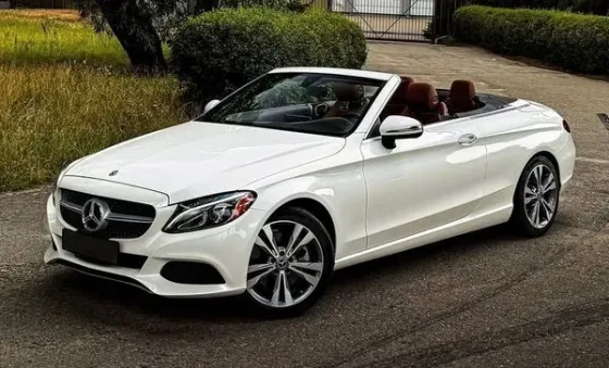 081 Прокат Mercedes-Benz C300 Cabrio белый без водителя в Киеве Киев