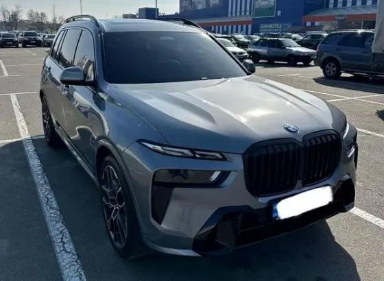 265 Аренда Bmw X7 40D 2024 серый внедорожник с водителем на свадьбу Киев