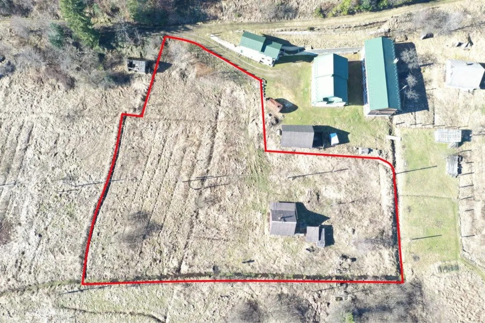 Продається земельна ділянка 0, 4 га в Микуличині Яремче - изображение 1