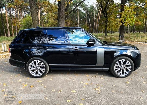 224 Range Rover Vogue 4, 4d черный на прокат без водителя с водителем Київ - зображення 4