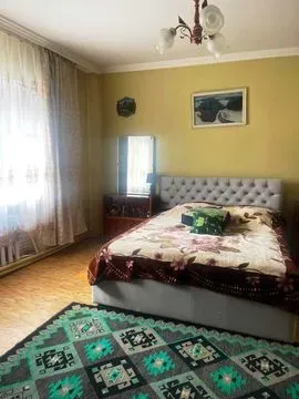 Здаються в м. Берегове 2, 3, 4, 5-х кімнати подобово біля термал. басе Берегове - зображення 6