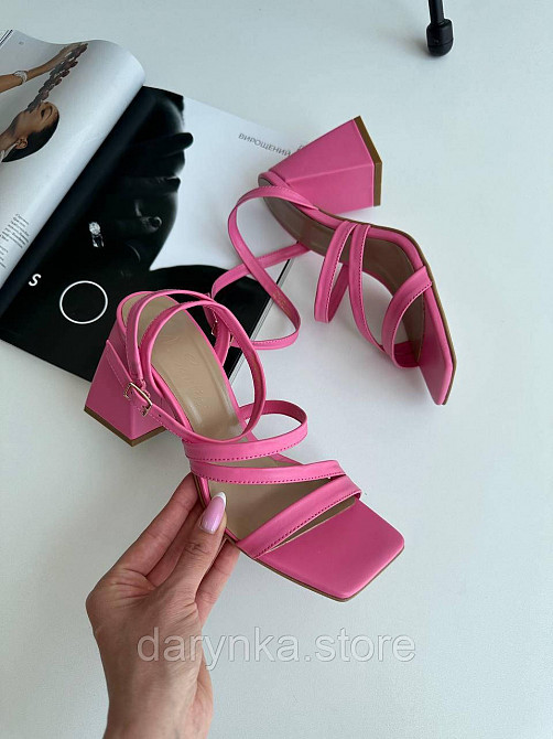 Рожеві босоніжки асиметрія Одеса - зображення 1
