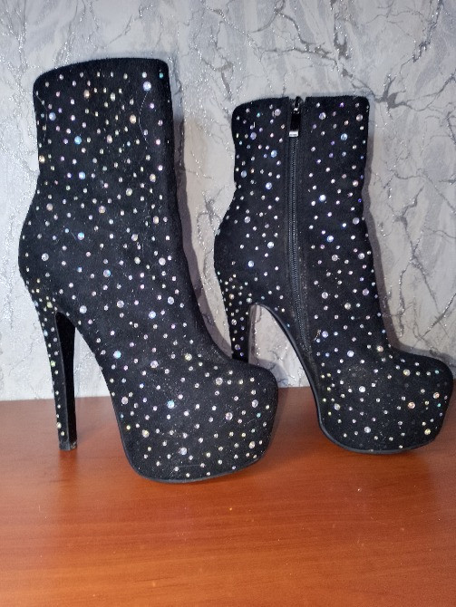 Жіноче взуття на платформі та каблуці Київ - зображення 3