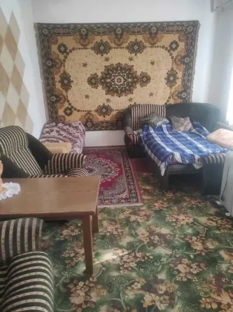 Продаж цегляного дому з ділянкою 9 сот. 2 пов. + гараж Ржищів