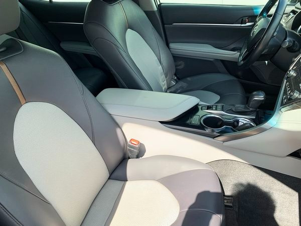 076 Toyota Camry V70 черная 2022 заказать авто на свадьбу Київ - зображення 5