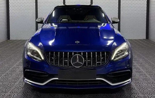 428 Цвет — синий, мотор — 4.0 бензин, коробка — автомат Цена — 3000 г Київ - зображення 2