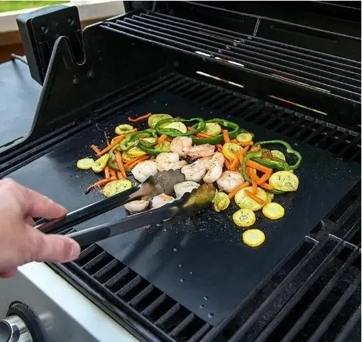 BBQ grill sheet гриль мат портативный антипригарным покрытием 33 Х 40 см для овощей, мяса, морепроду Львів - зображення 4