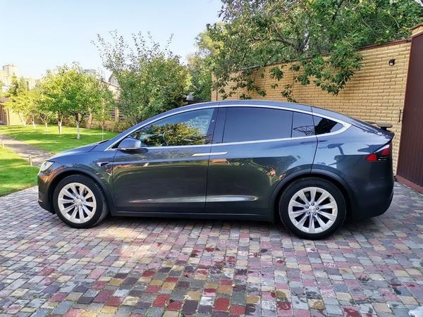 075 Tesla Model X серая электрический внедорожник арендовать на свадьб Київ - зображення 5