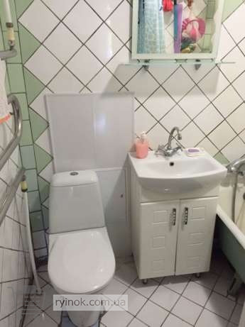 Сдам комнату в Центре с хозяйкой стиралка есть Днепр - изображение 1