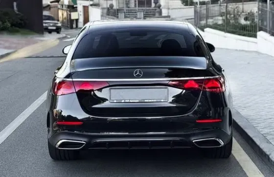 222 Аренда Mercedes Benz E-class W214 с водителем Київ