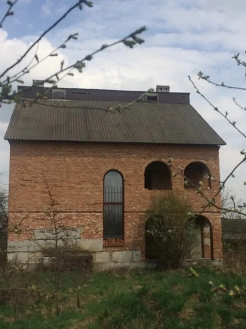 Продається незавершений двоповерховий будинок у м. Радехів Радехів - зображення 1