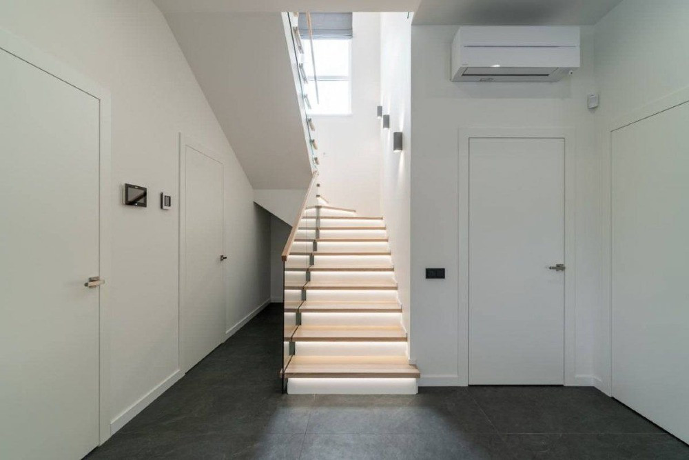 Аренда нового , дизайнерского дома в Одессе , бассейн, сауна , 6 соток Одеса - зображення 11