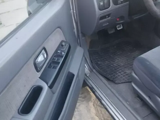 Продам Nissan Navara 2.5 Дизель Днепр - изображение 6