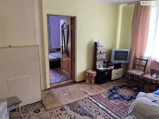 Продаж частини будинку в селищі Романів Житомирської області Романов