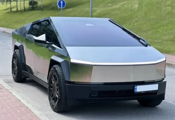 005 Tesla Cybertruck аренда с водителем для фотосессии съемки Київ