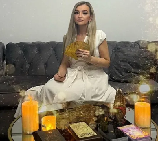 Наталья -потомственная гадалка, ясновидящая с природным даром Київ