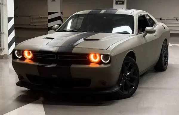 421 Прокат Dodge Challenger 3.6 л без водителя для фотосессии Киев - изображение 1